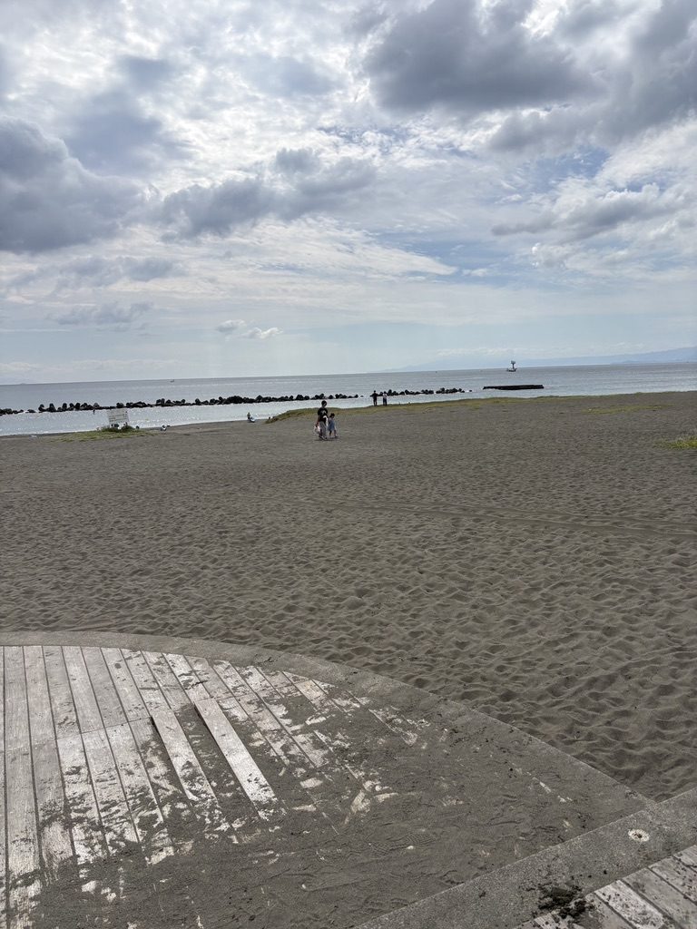練習会の会場となった平塚の海岸